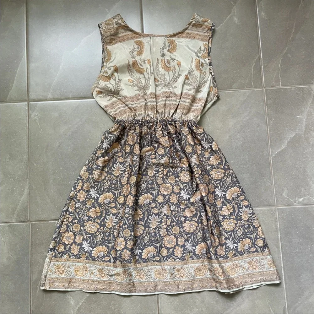 Indie Floral Summer Dress - Picture 3 of 5